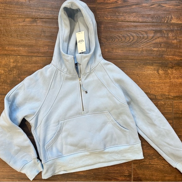 Trendy Queen Women’s Pullover 1/4 Zip Hoodie Sweatshirt W/ Front Pocket, medium - Picture 1 of 2